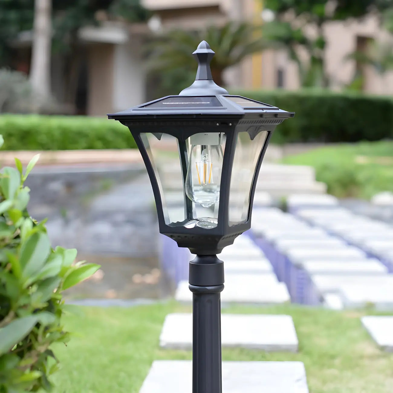 Solar LED Pagoda Bollard Light for Outdoor Landscape Lighting