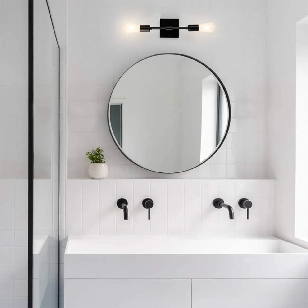Stylish Dual-Tube Vanity Wall Light for Modern Bathroom
