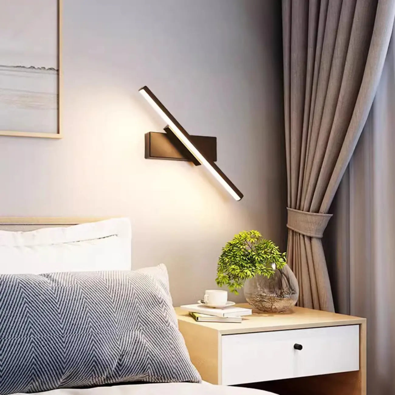 Rotatable Simple Black Linear Mini Wall Sconce Dimmable