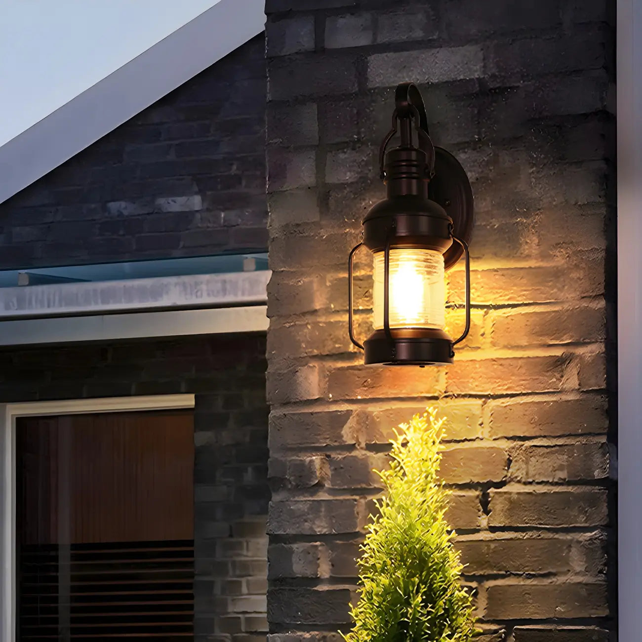 Small Size Outdoor Wall Light Industrial Metal Black Lantern