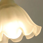 Modern 5 to 9 Inch Floral Shape Wall Sconce for Bedroom