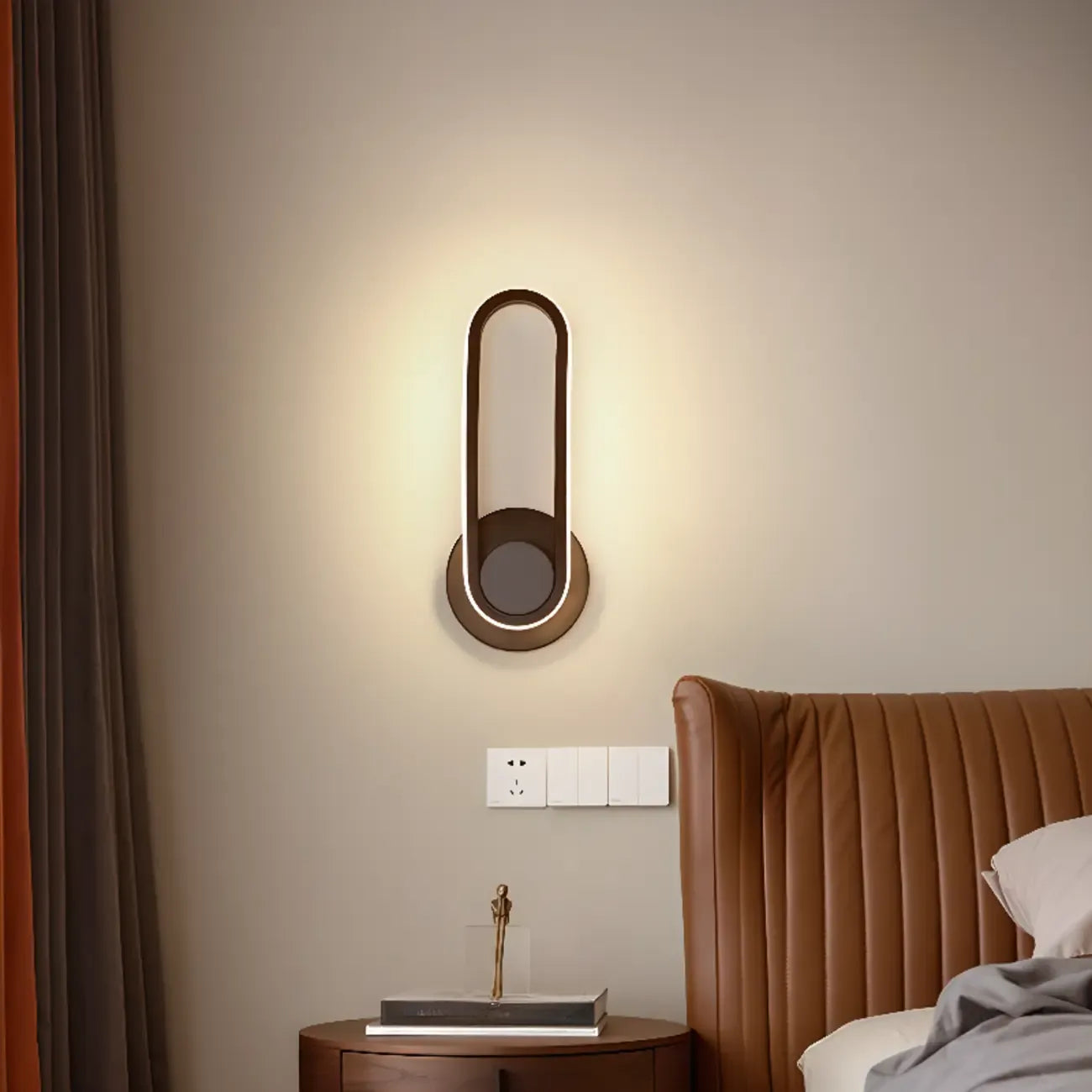 Minimalist LED Wall Sconce with Metal Finish for Bedroom