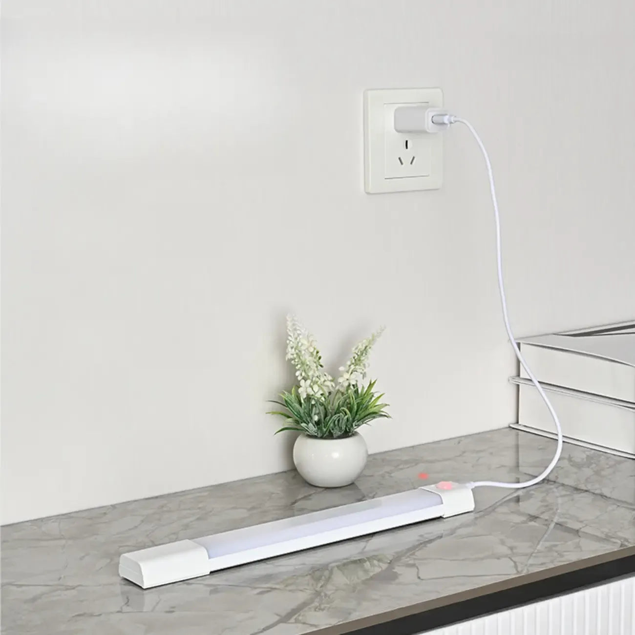 1-Light Modern Black Geometric LED Vanity Light