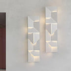 Art Decor White Geometric Metal LED Wall Sconce with Remote