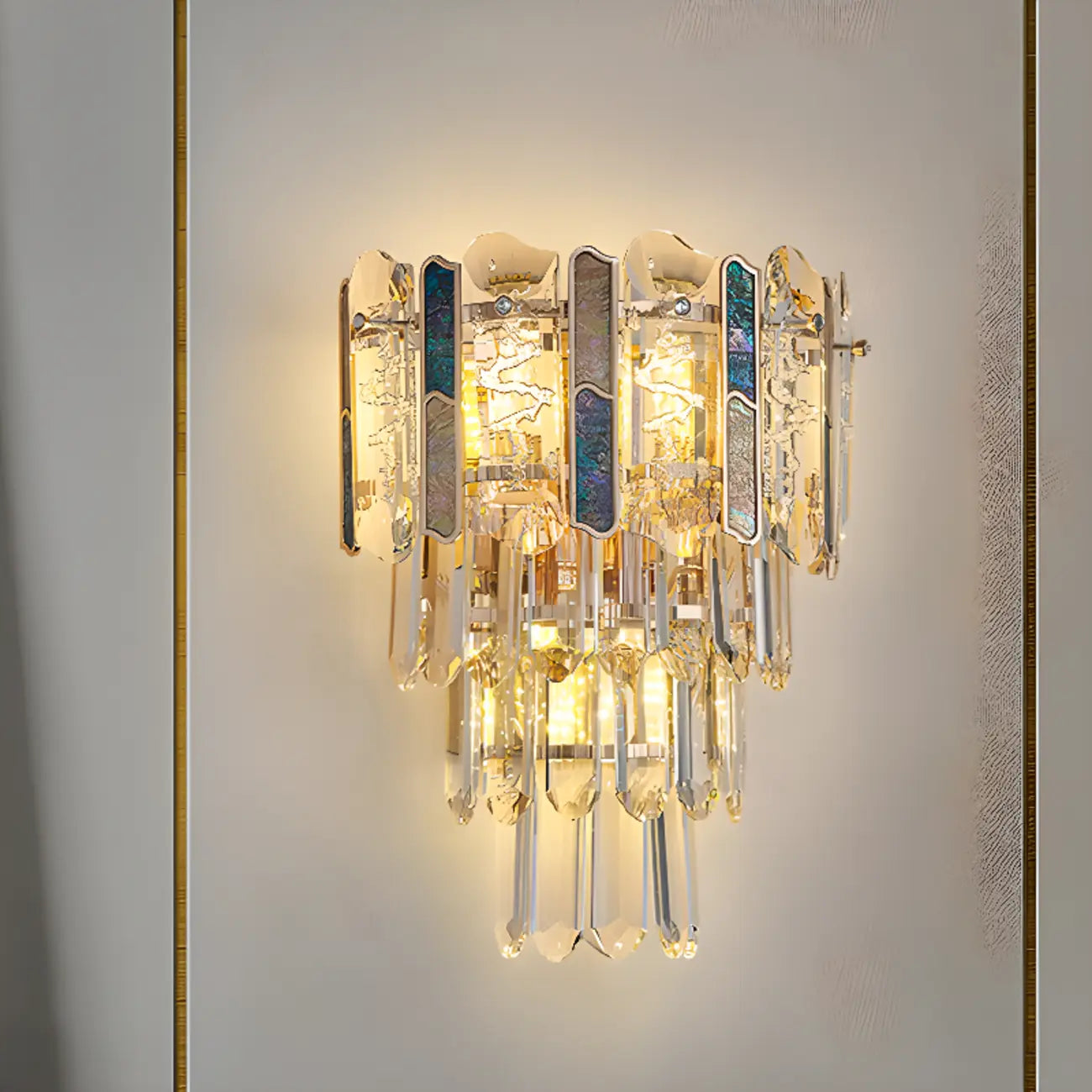 Modern Luxury Crystal Wall Sconce with Gold Finish